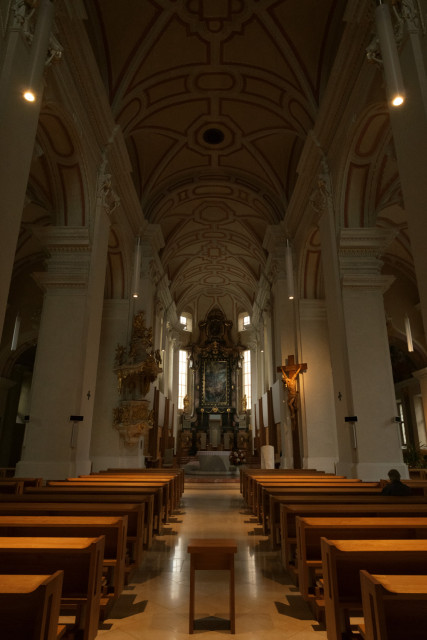 聖ミクラーシュ大聖堂内部